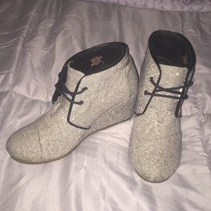 Toms wedge bootie